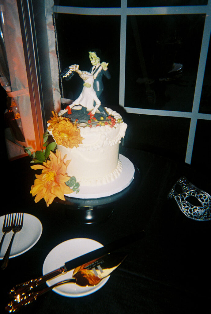 the wedding cake and wedding details
